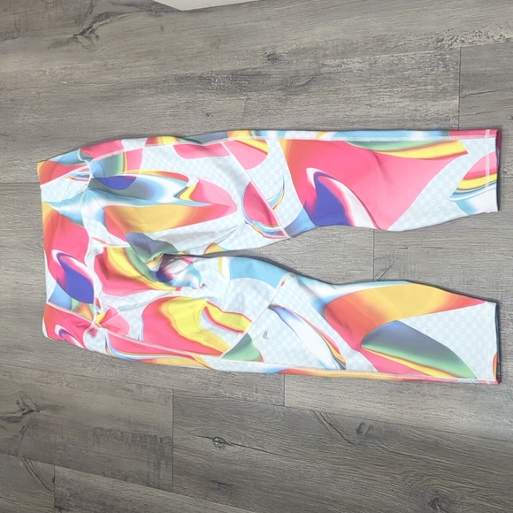 Fabletics Define Powerhold Ultra HW 7/8 Legging - Picture 5 of 7